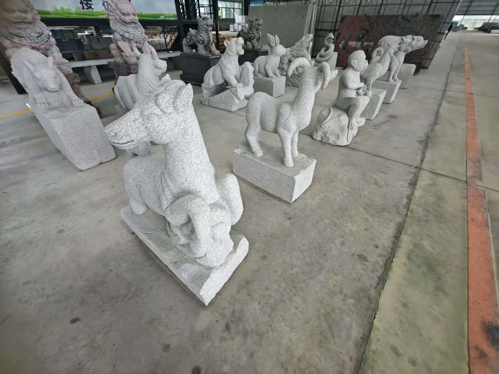 郑州芝麻白雕刻 十二生肖 异形雕刻