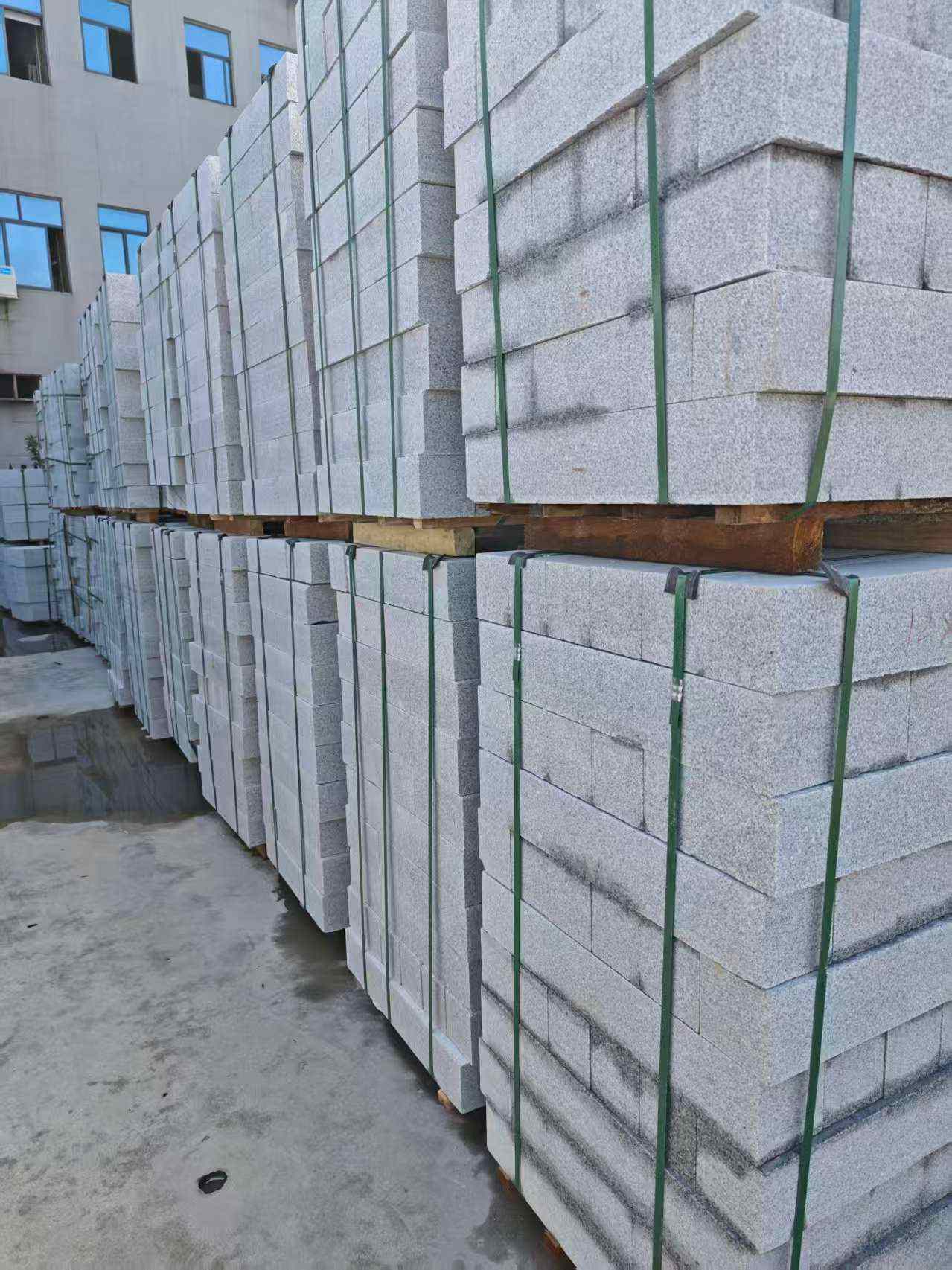 郑州芝麻白路牙石，路侧石