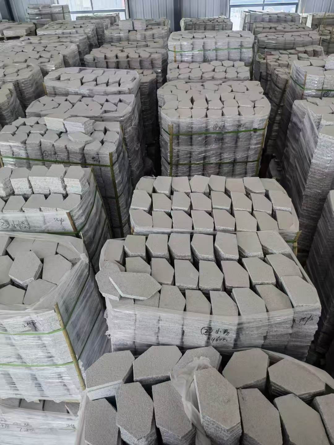 郑州芝麻白石材冰裂纹，碎拼。