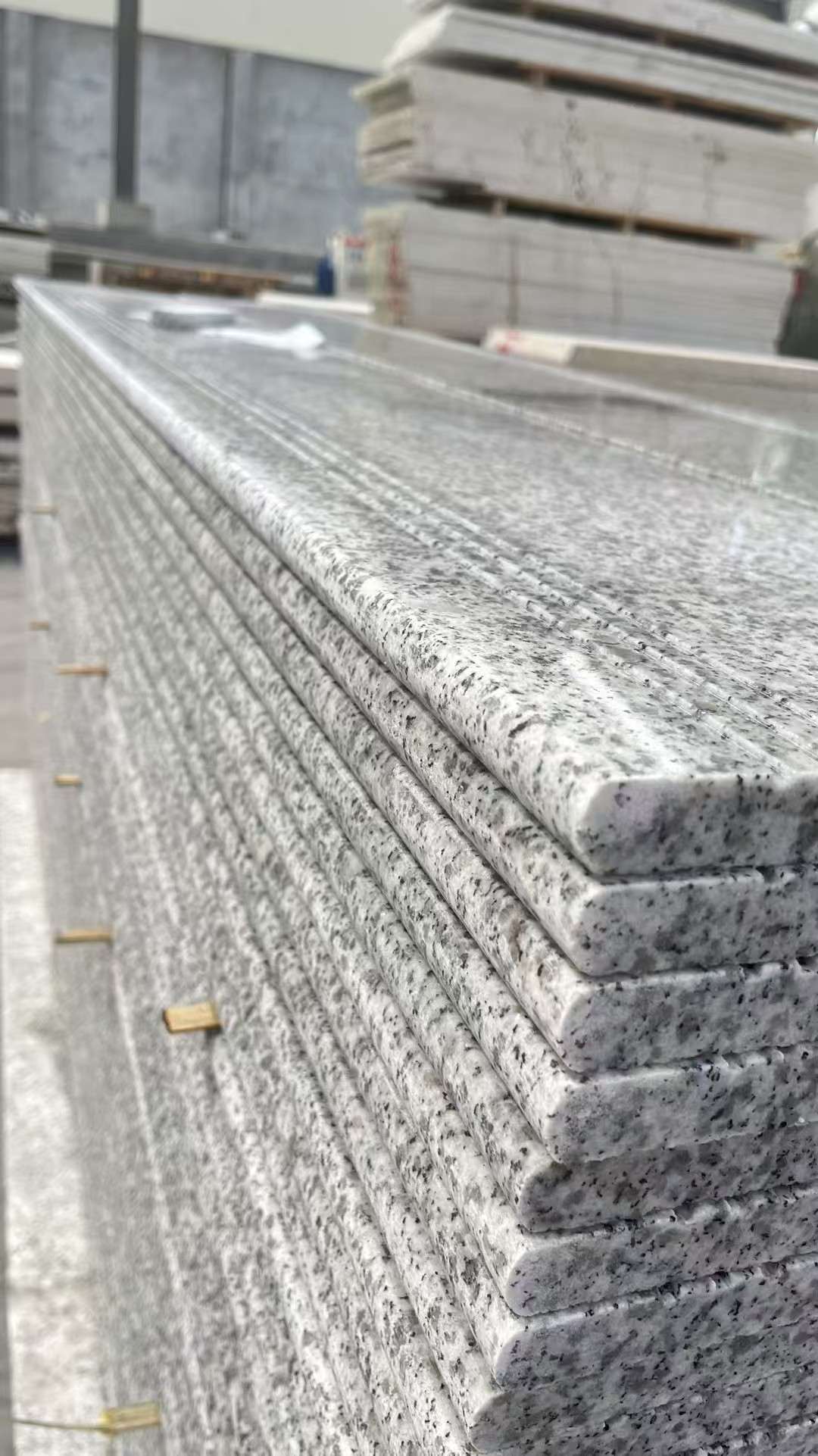 郑州芝麻白楼梯踏步 花岗岩楼梯板材